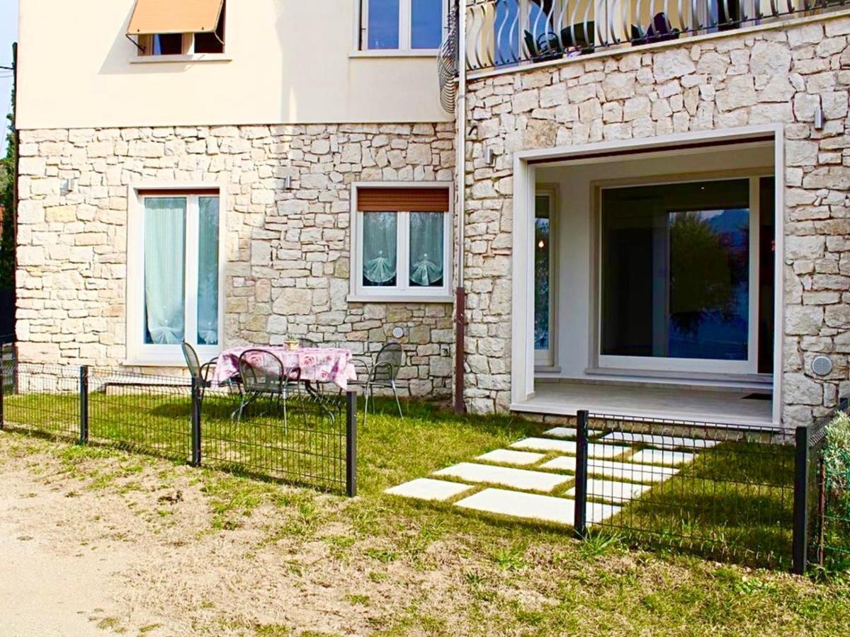 Cosy Torri Apartments トッリ・デル・ベーナコ エクステリア 写真