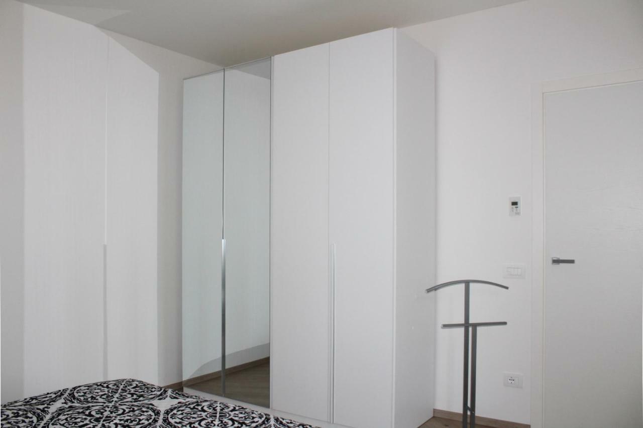 Cosy Torri Apartments トッリ・デル・ベーナコ エクステリア 写真