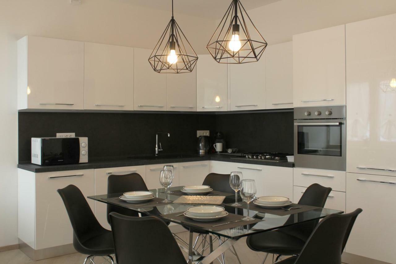 Cosy Torri Apartments トッリ・デル・ベーナコ エクステリア 写真